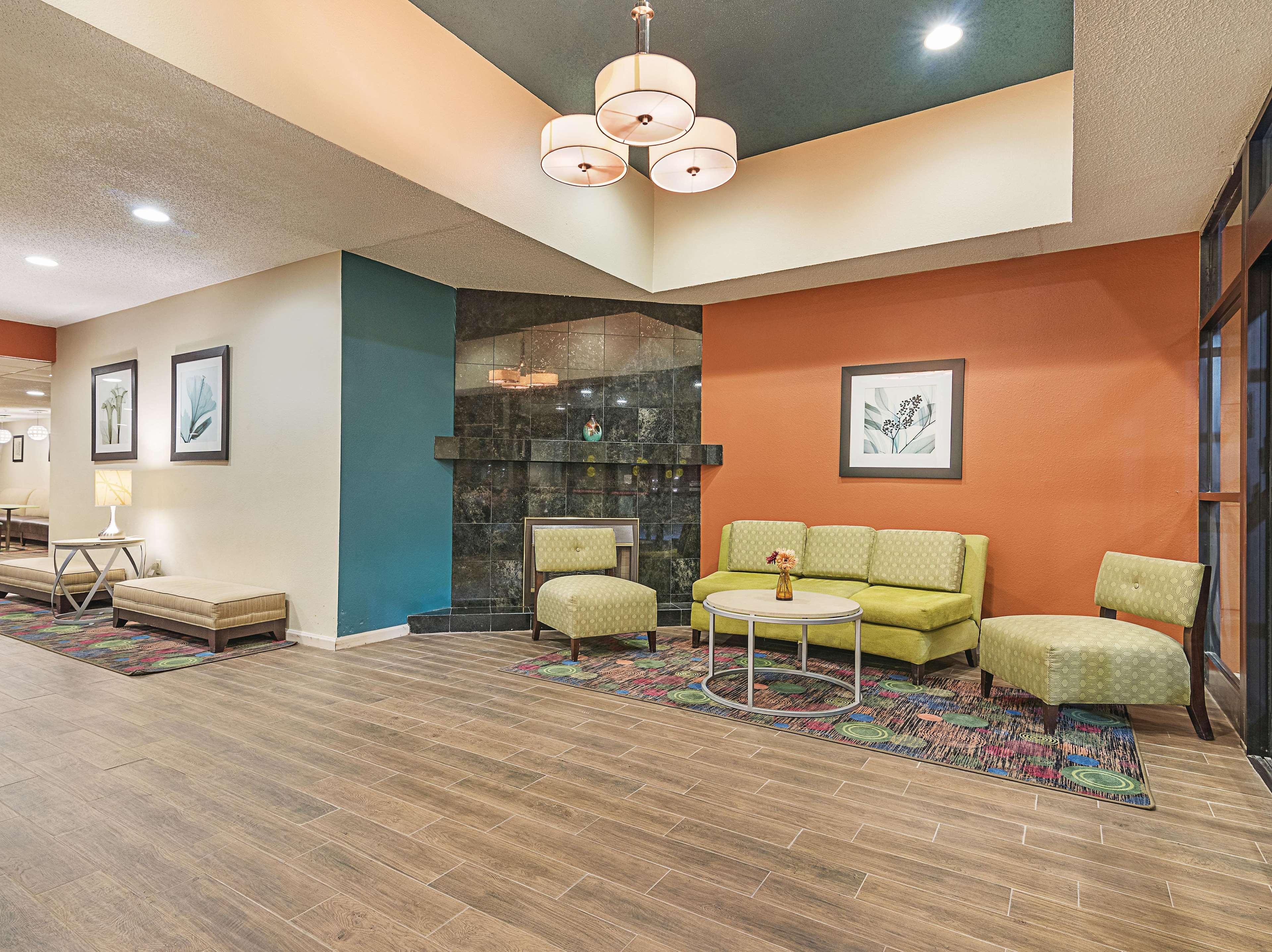 La Quinta Inn By Wyndham Decatur Alabama Экстерьер фото