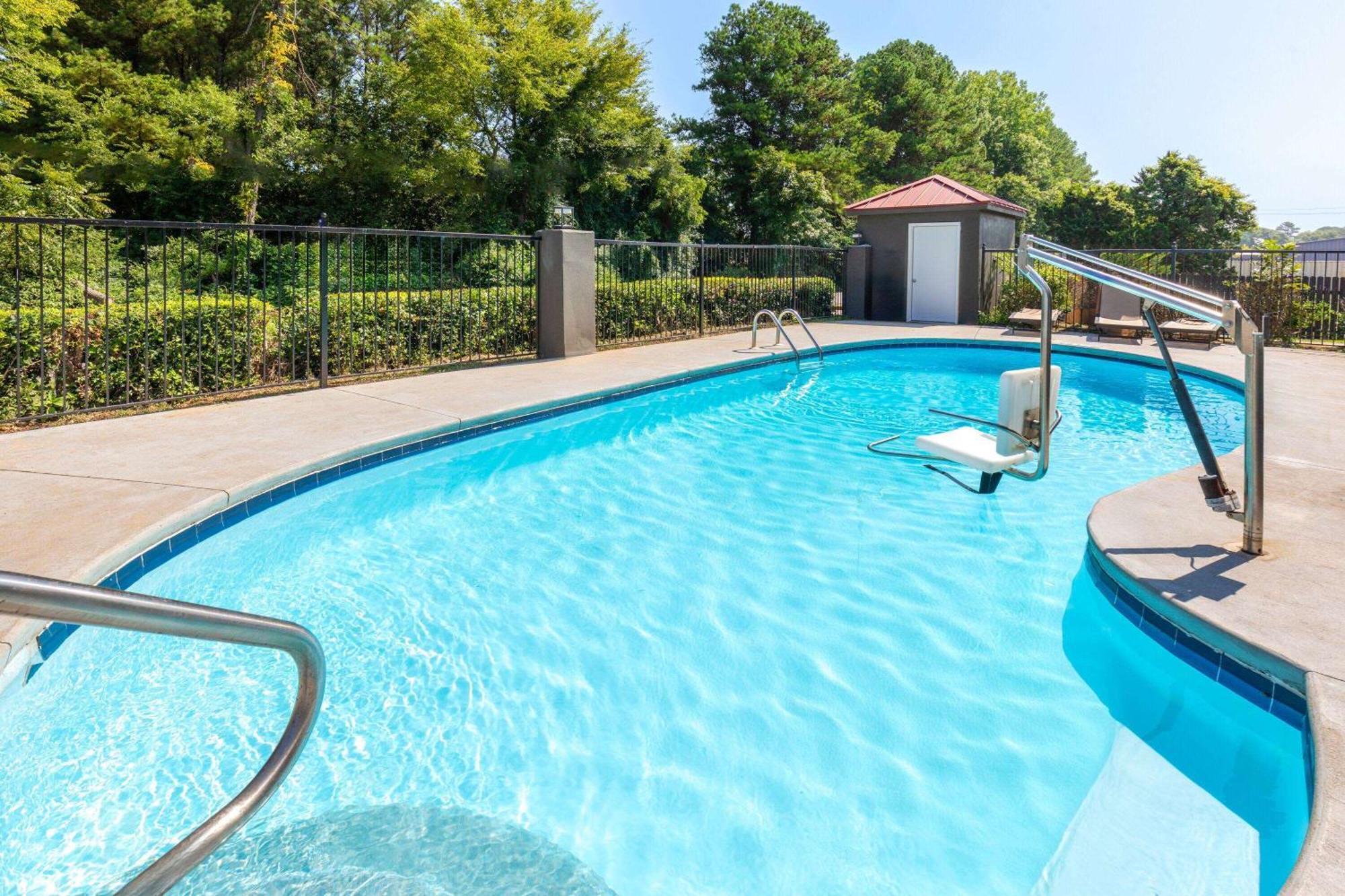 La Quinta Inn By Wyndham Decatur Alabama Экстерьер фото