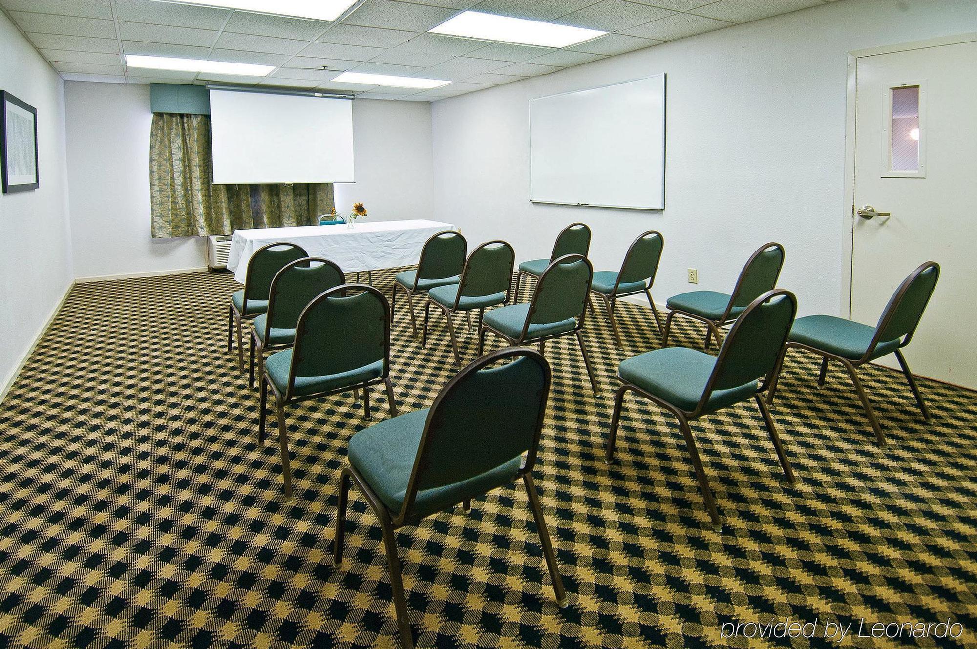 La Quinta Inn By Wyndham Decatur Alabama Бизнес фото